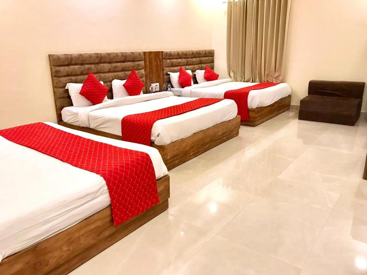 Hampton Hotel - 200 Mt From Golden Temple Amritsar Exterior foto